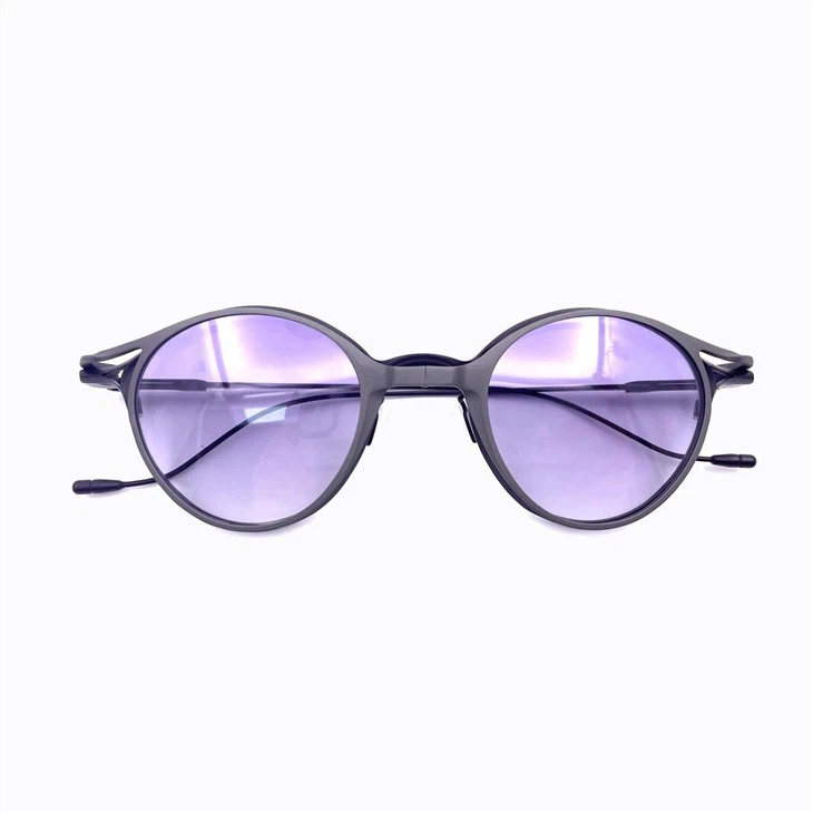 Retro Titanium Glasses With Foldable Sunglasses Clip